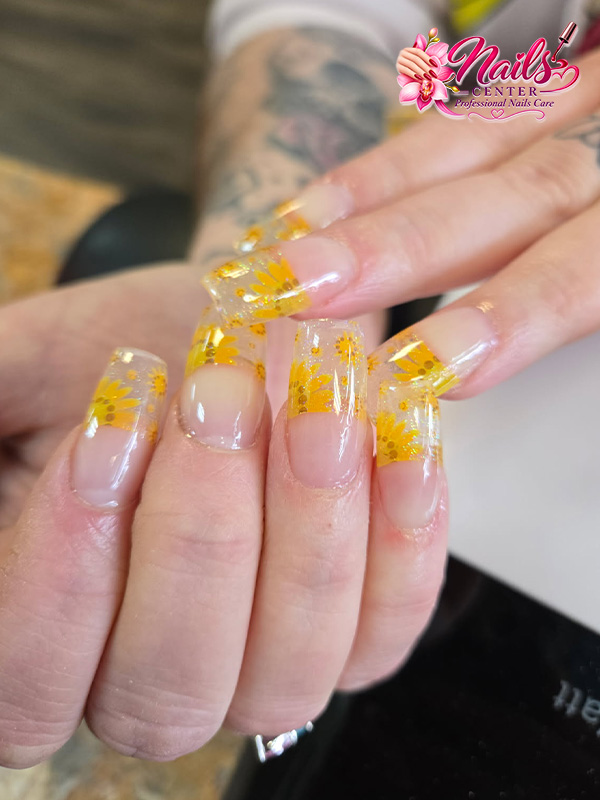 Nails Center